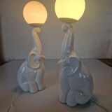 Une paire de lampes éléphant en céramique néo-art déco