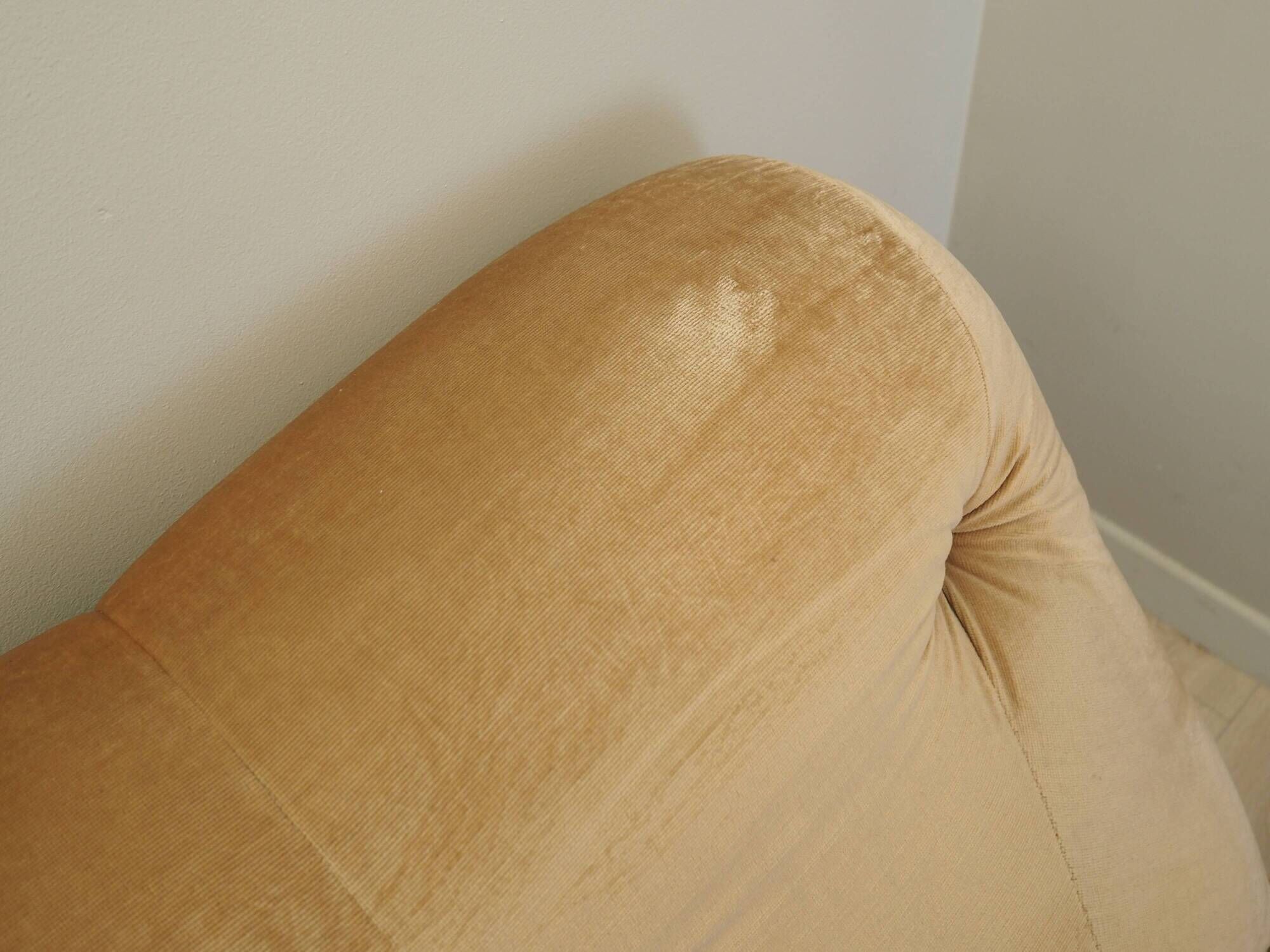 Modular sofa, Italian design, 1970s, designer: Rino Maturi, manufacturer: M
