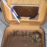 Vintage vanity