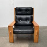 Mid-Century lounge chair model Bonanza with a high back in leather by Esko Pajamies for Asko, Finland, 1960s.