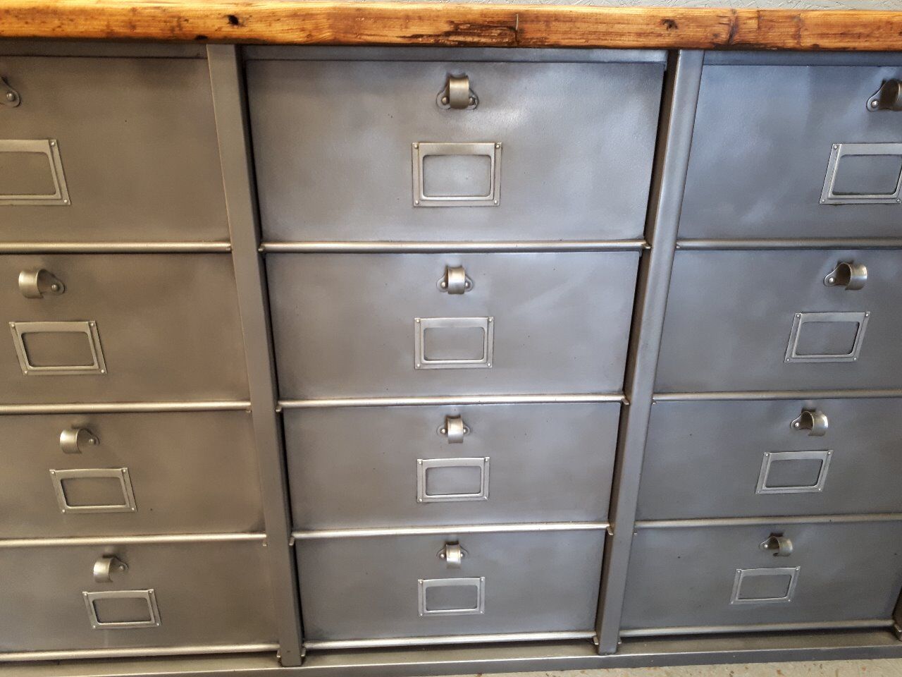 Buffet industrial strafor twelve valves