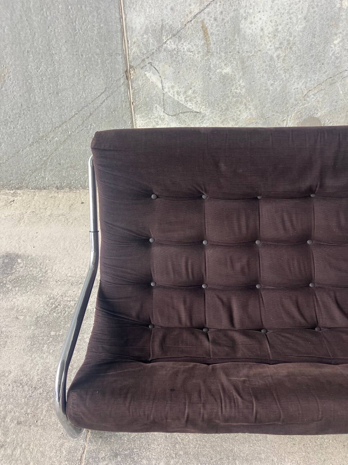 Vintage 2-seater sofa from the 1970s