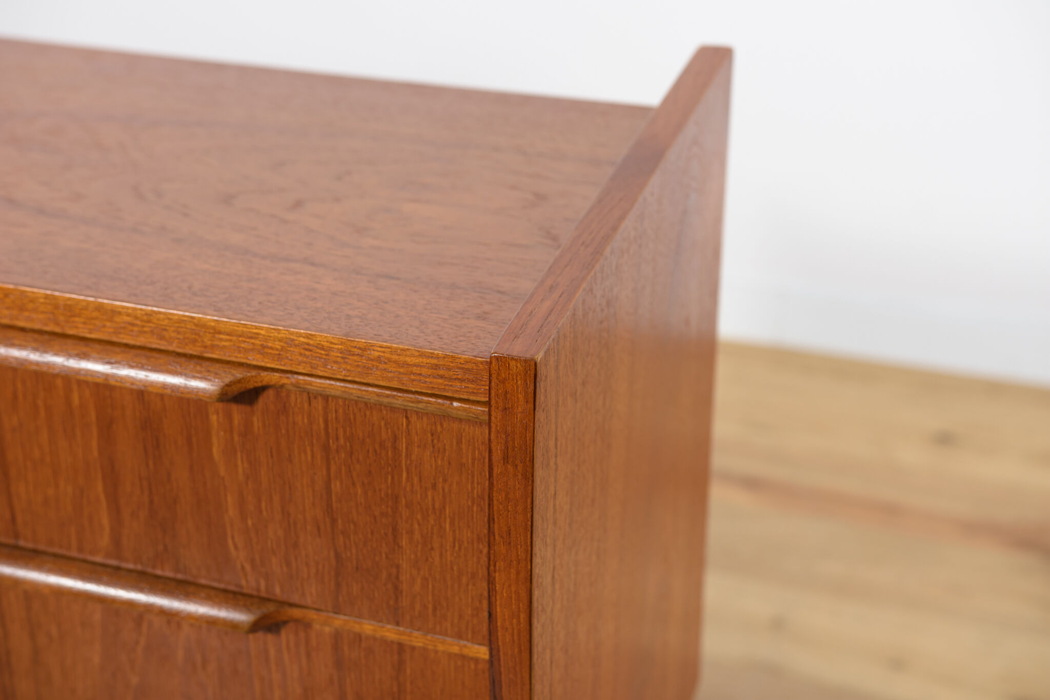 Mid-century danish teak dresser, 1960s