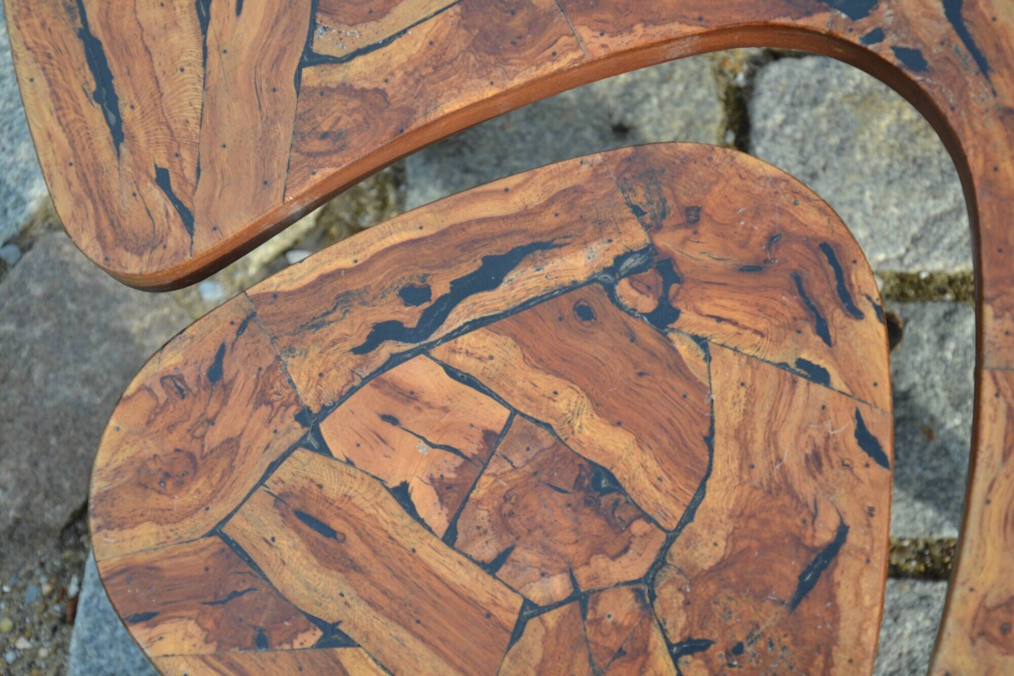Modular coffee table in vine shoot marquetry.