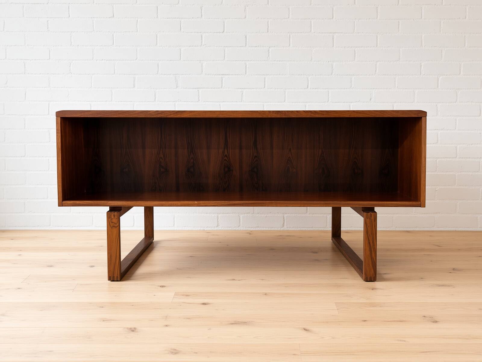 MidCentury Danish Rosewood Desk Torben Valeur & Henning Jensen for Dyrlund