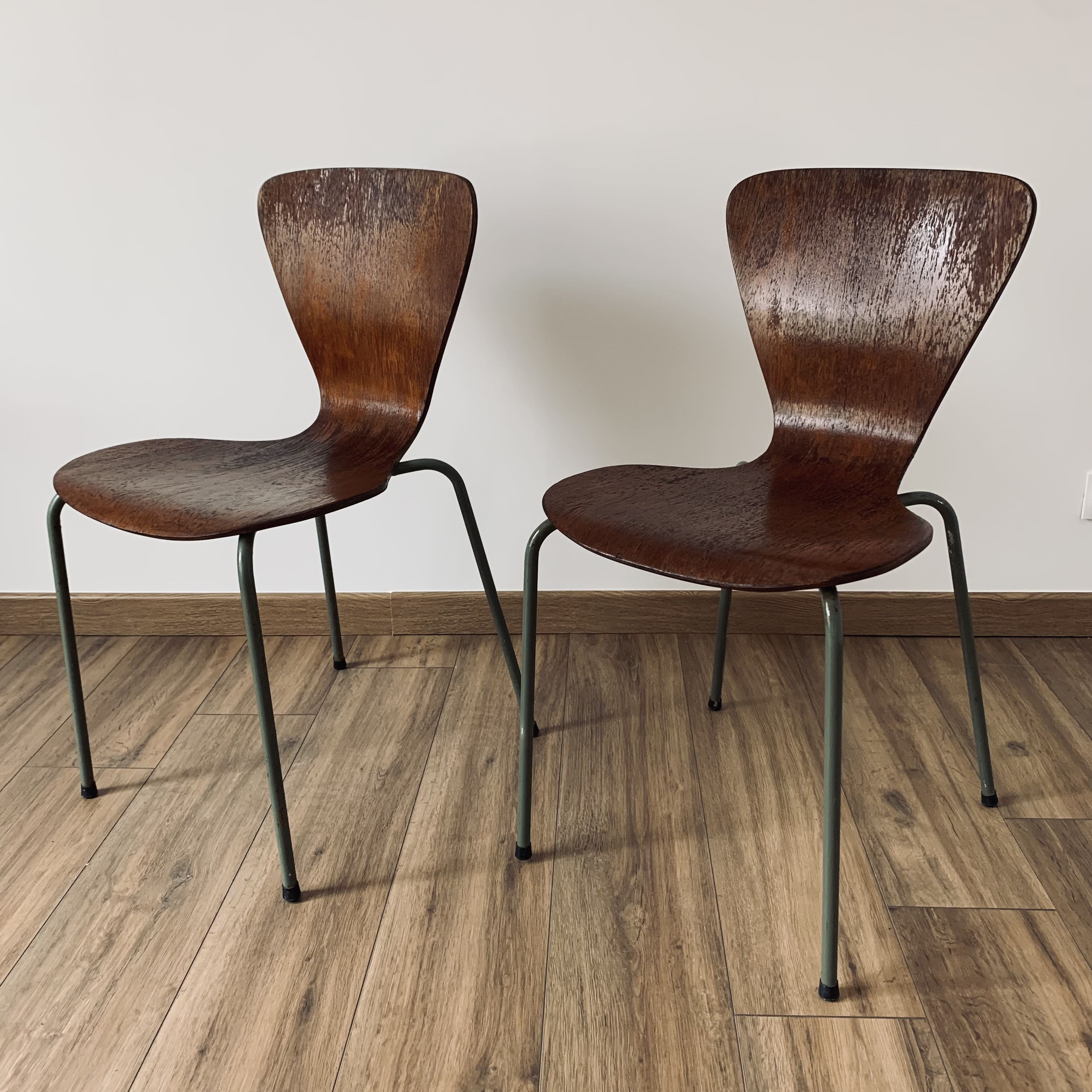 Pair of 3107 chairs - wood & metal