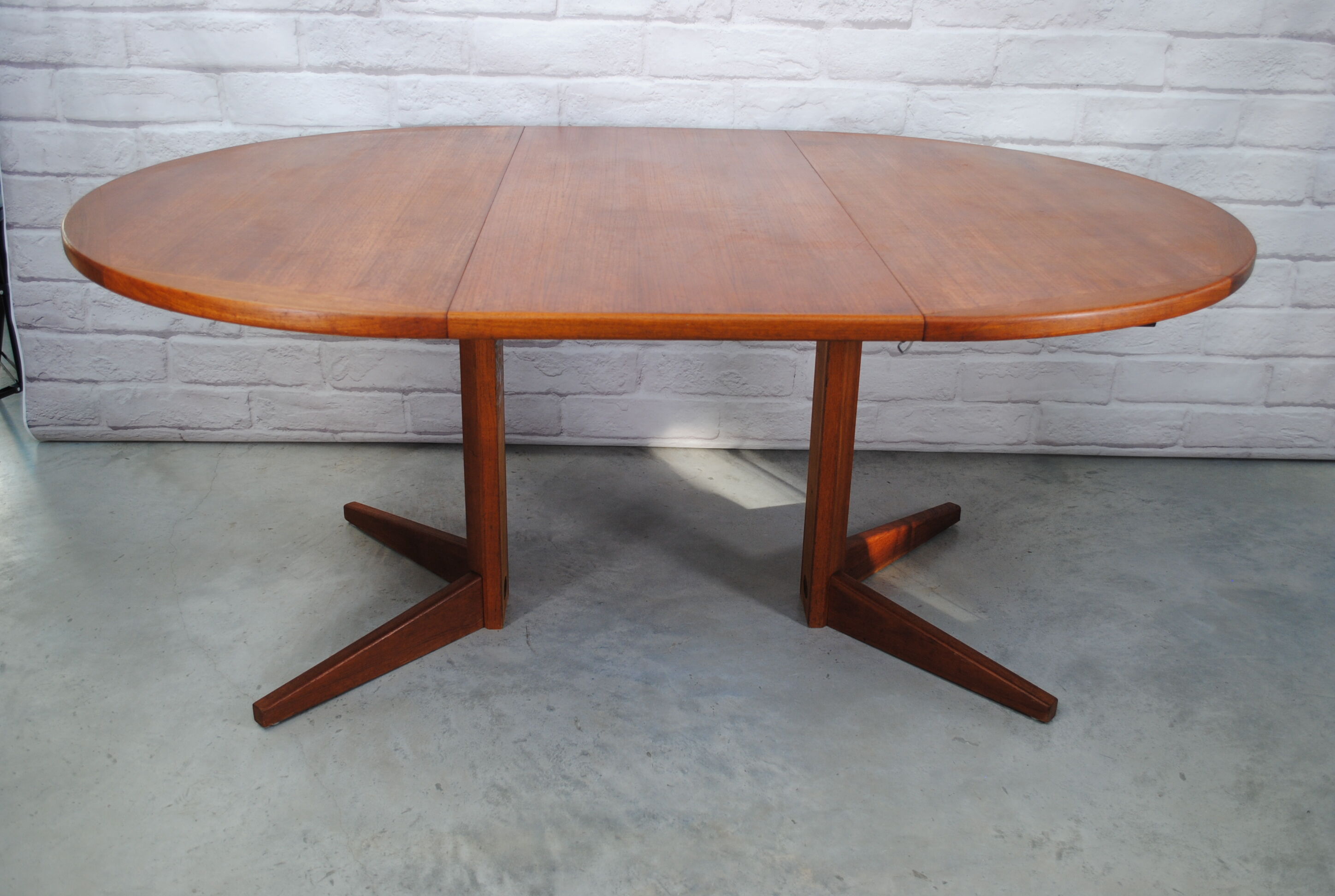 Table to eat expandable in teck