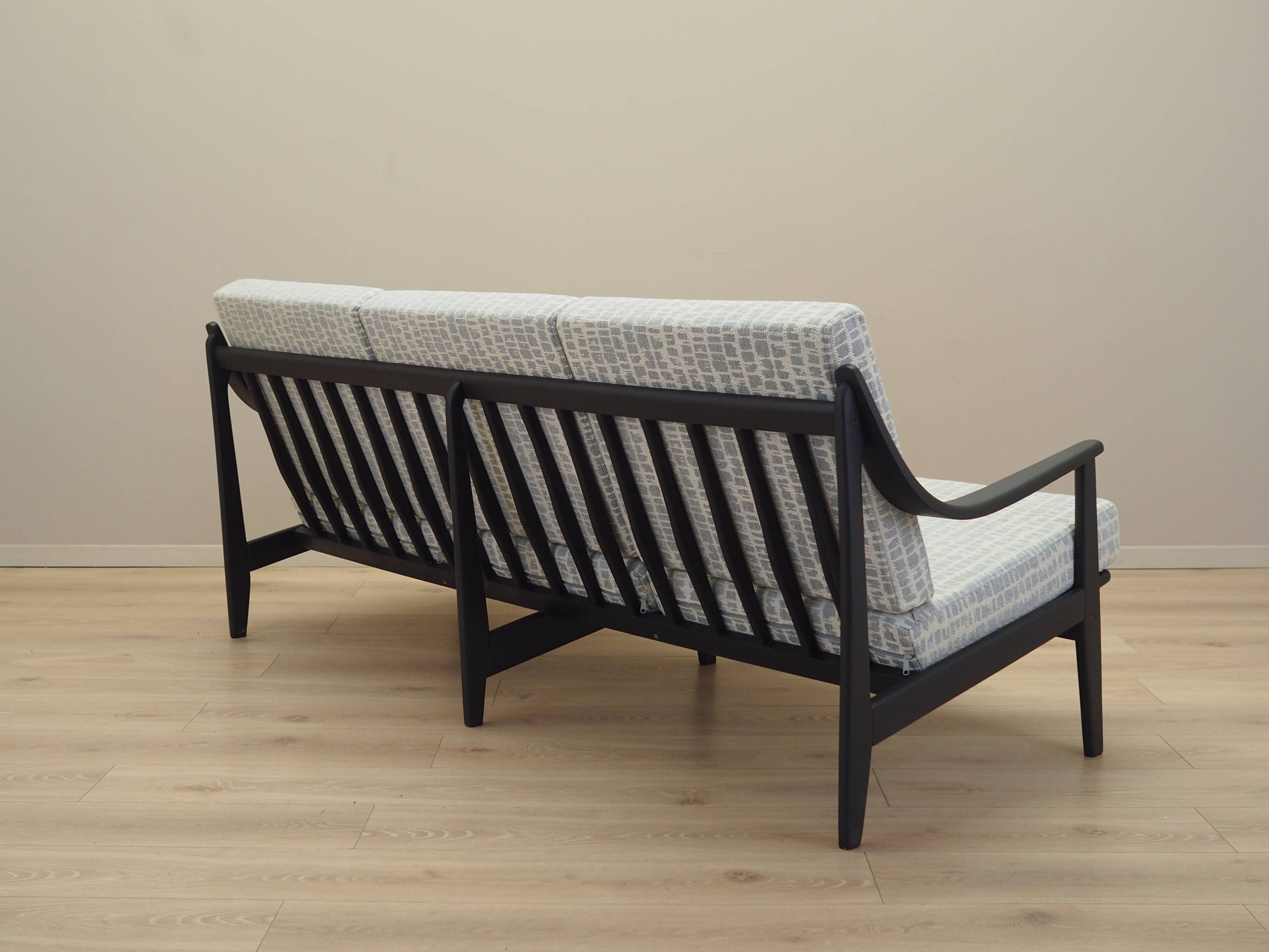 Canapé trois places, design danois, années 1960, production : Danemark