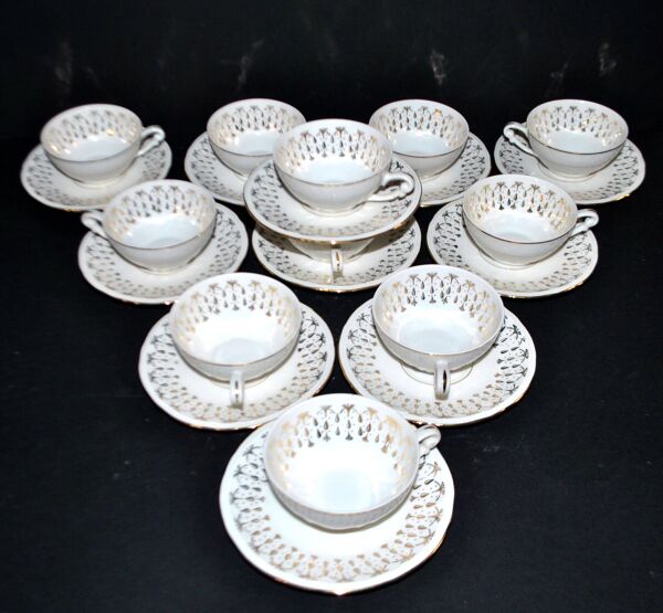 Lot de 11 tasses à café en porcelaine Compagnie Nationale de Porcelaine Berry