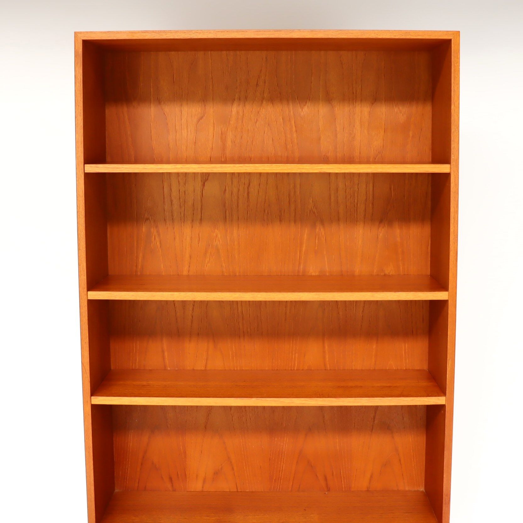 Bibliothèque scandinave en teck
