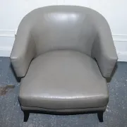 Fauteuils à Dossier Rond en Cuir Gris avec Clous de Coach House, Set de 2