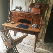 Bureau à gradins en pitchpin