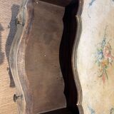 Serpentine commode, 18th century style, Italian, painted and gilded with patterns.