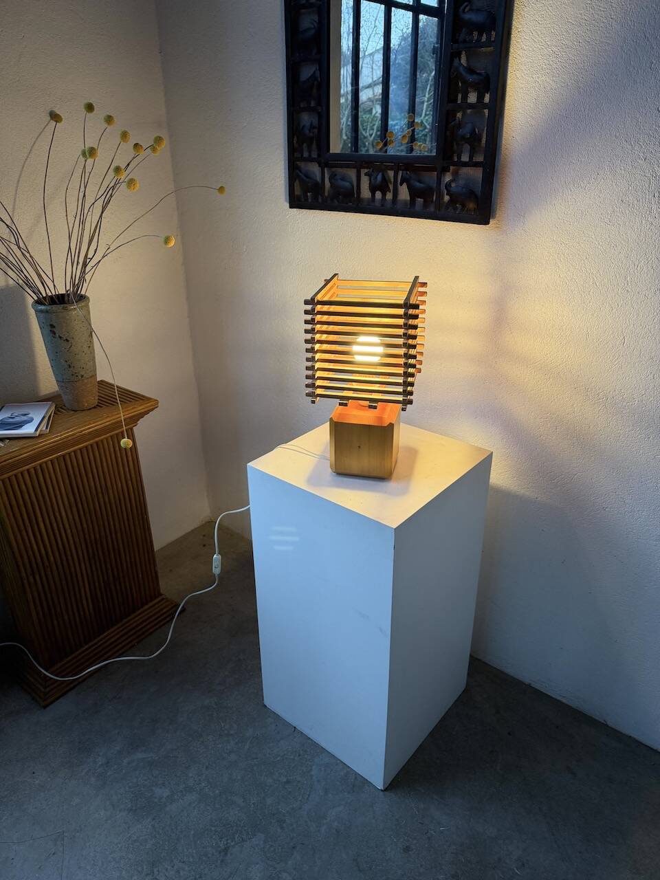 Constructivist wooden table lamp