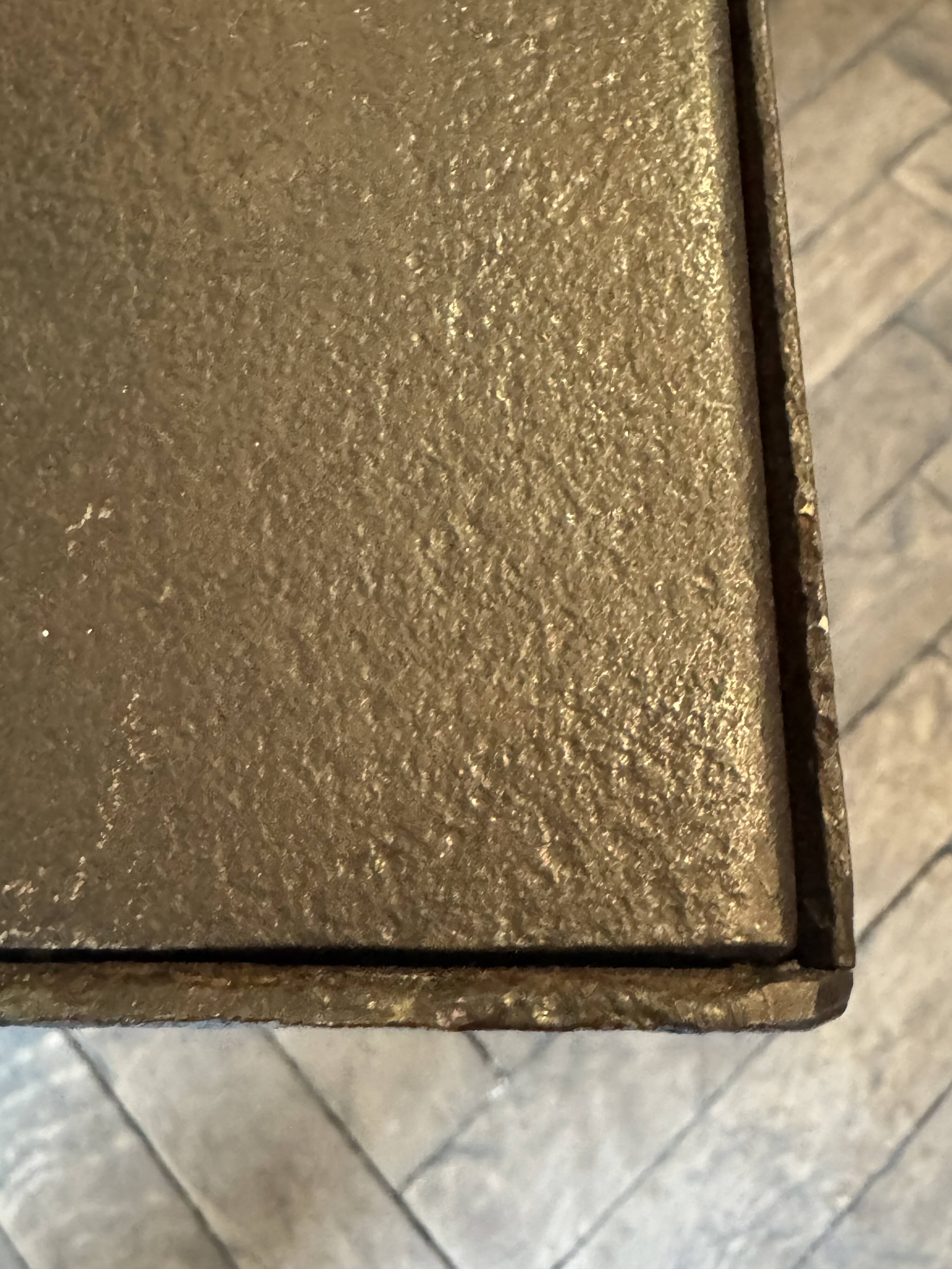 Metal table design