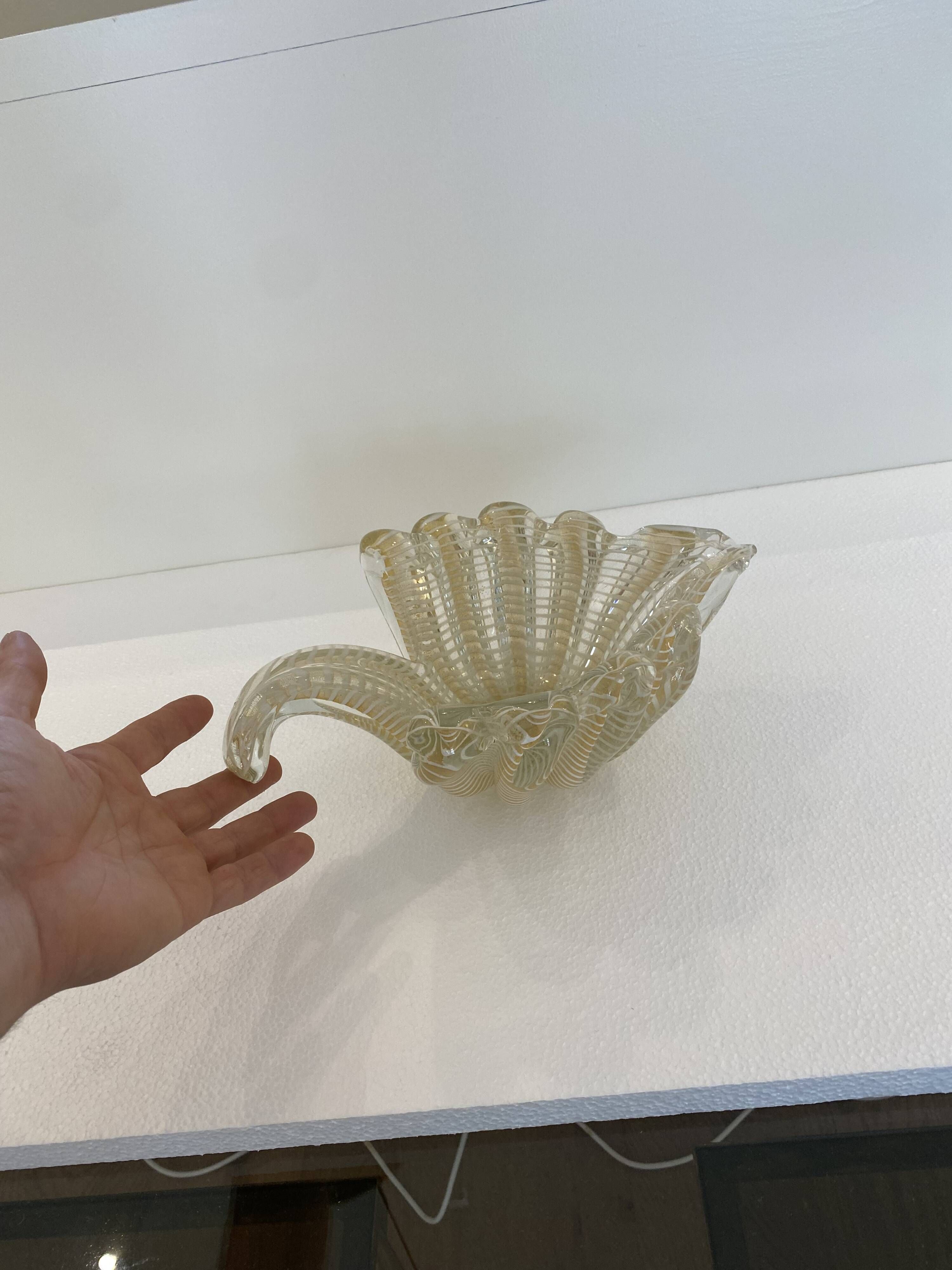 Murano Barovier 'Zebrati' Decor Glass Shell Bowl Hollywood Regency, 1960s