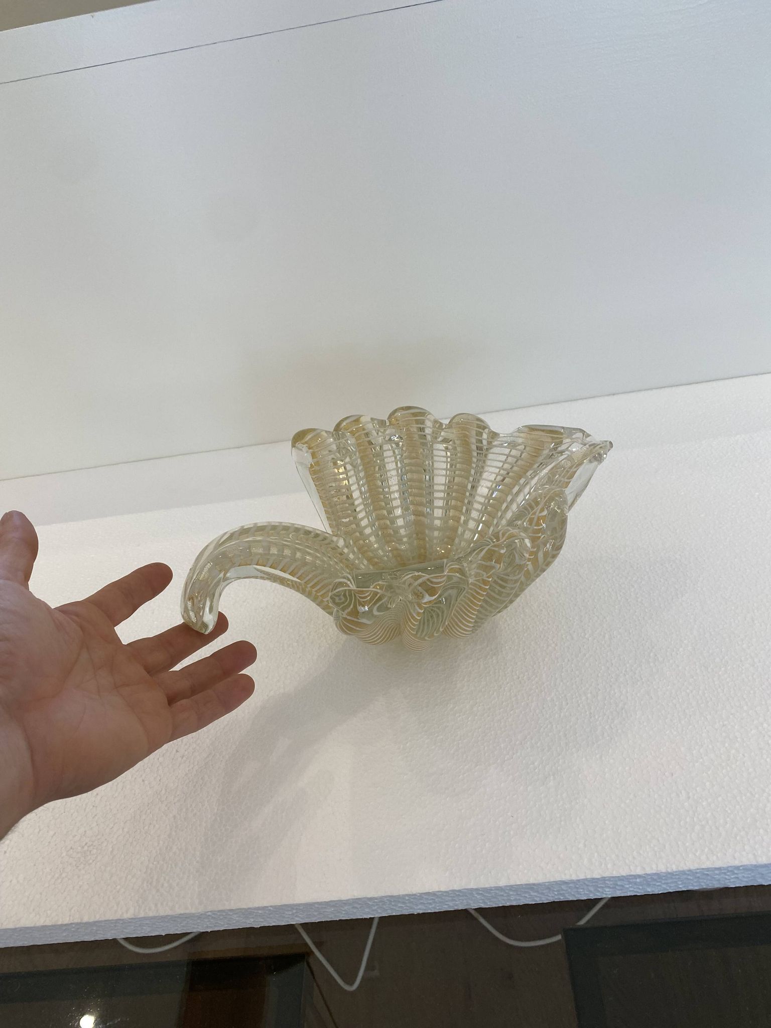 Murano Barovier 'Zebrati' Decor Glass Shell Bowl Hollywood Regency, 1960s