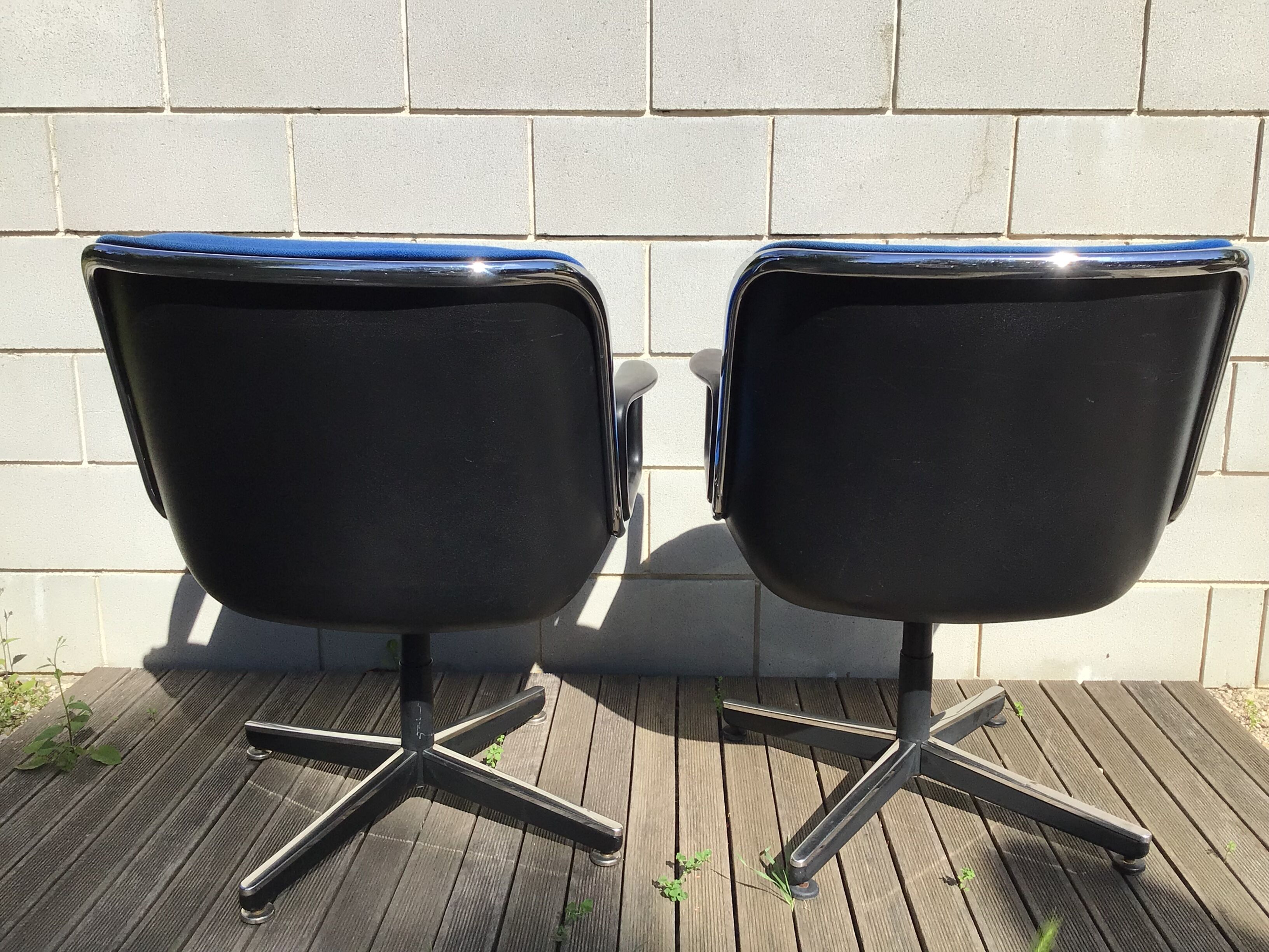 Charles Pollock design executive chair (2 available)