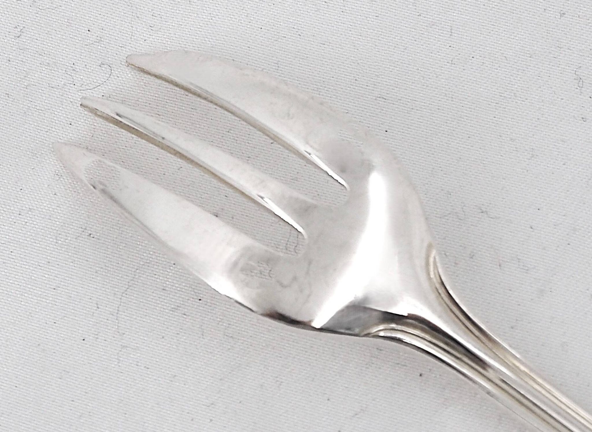 Christofle Albi, 10 silver-plated cake forks, excellent condition.