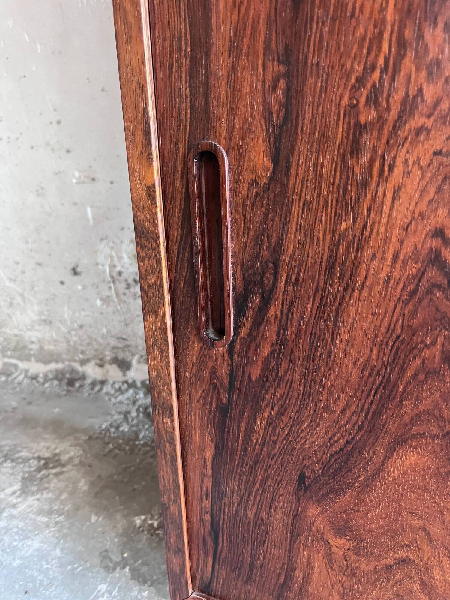 Secretary library model HU-9 in rosewood by Poul Hundevad, Denmark, 1960s.