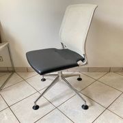 Chaise de bureau Meda chair édition vitra design Alberto Meda