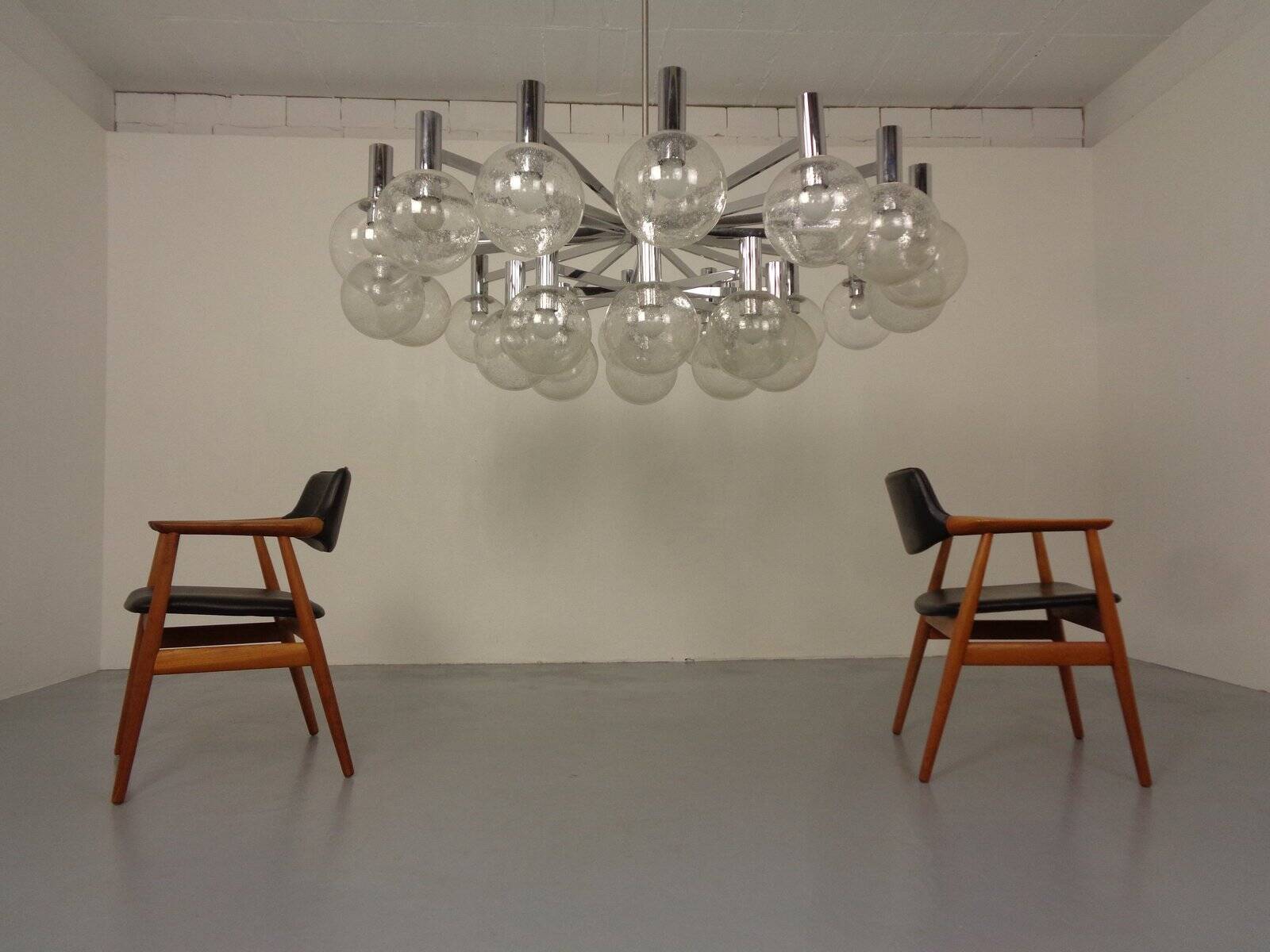 Large chromed spider Sputnik lamp with 24 hand-blown ice glass balls from Ott International, Germany, 1960s.