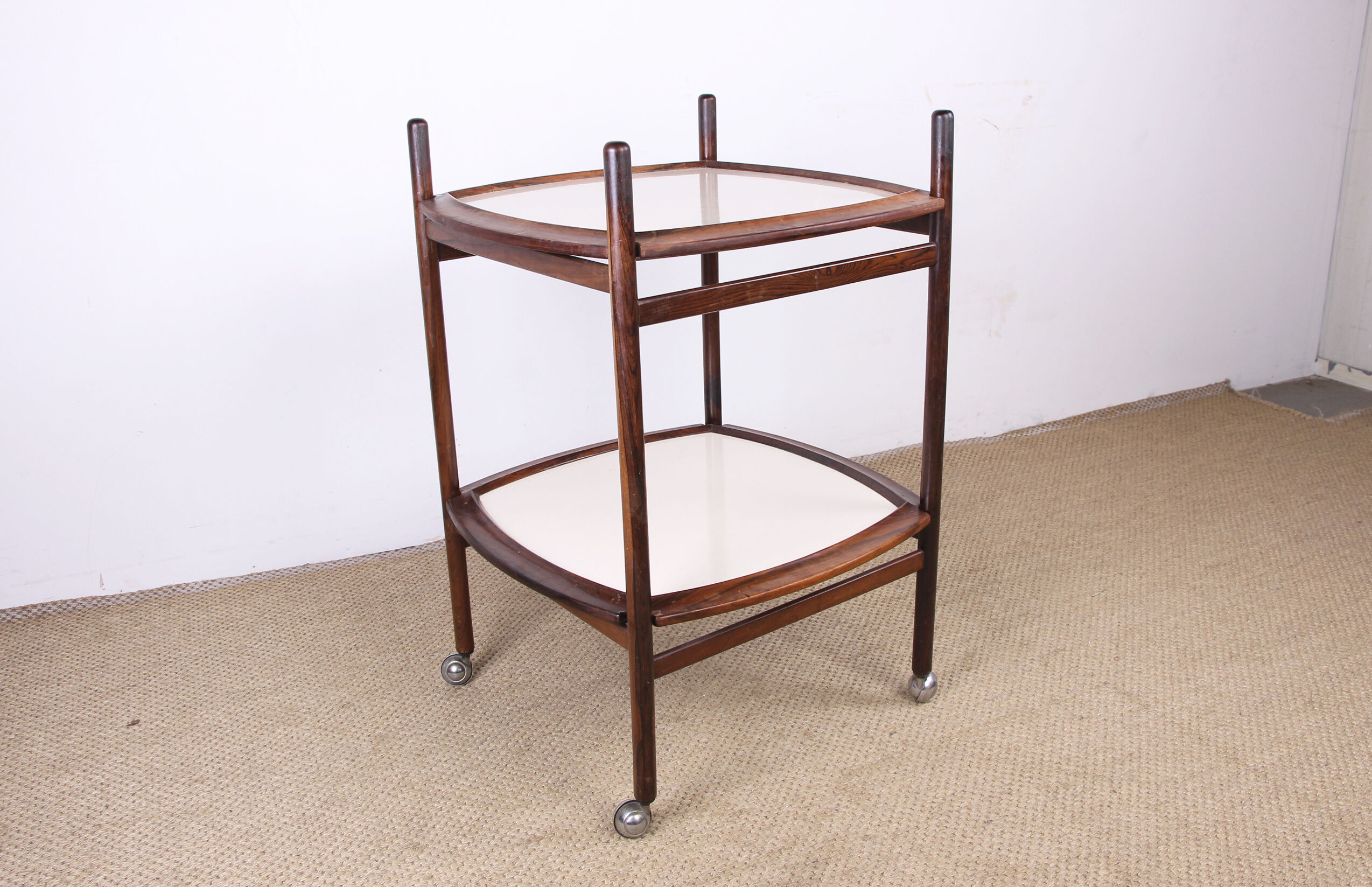 Brazilian service, 2 reversible trays Rosewood and Formica, Cantù Móveis for Interiores.