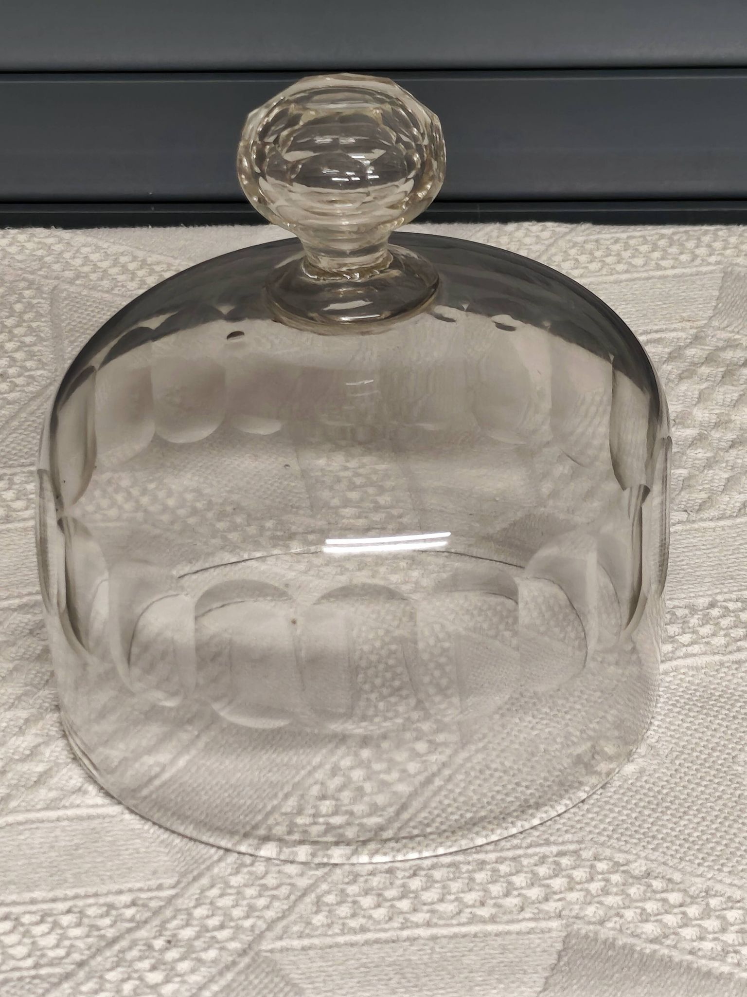 Cloche a fromages en cristal