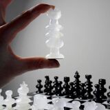 Large vintage chess set from the 70s, white and black marble, Italian craftsmanship