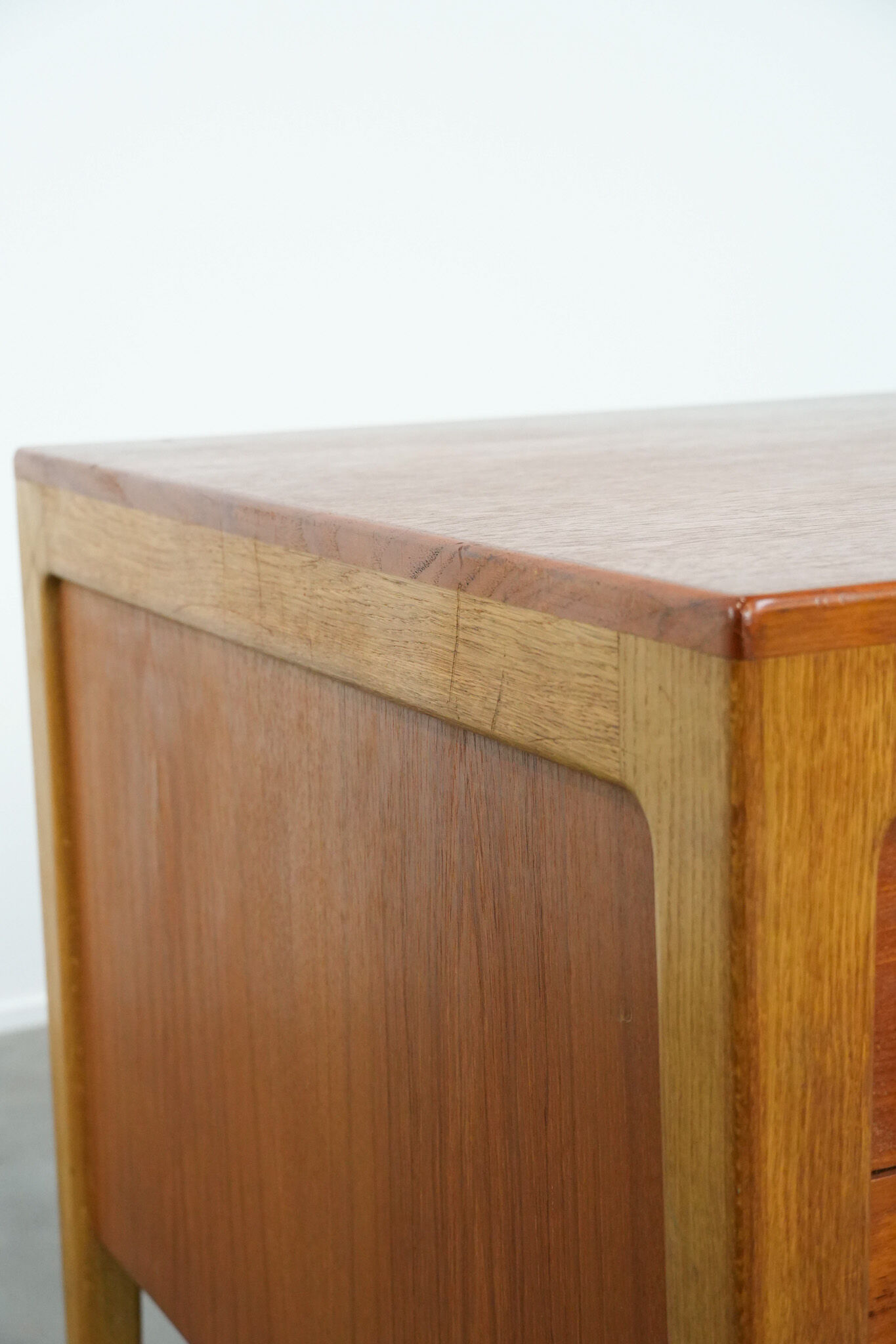 Vintage German design desk by Hartmut Lohmeyer for Wilkhahn with 6 drawers