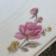Plat à motif floral