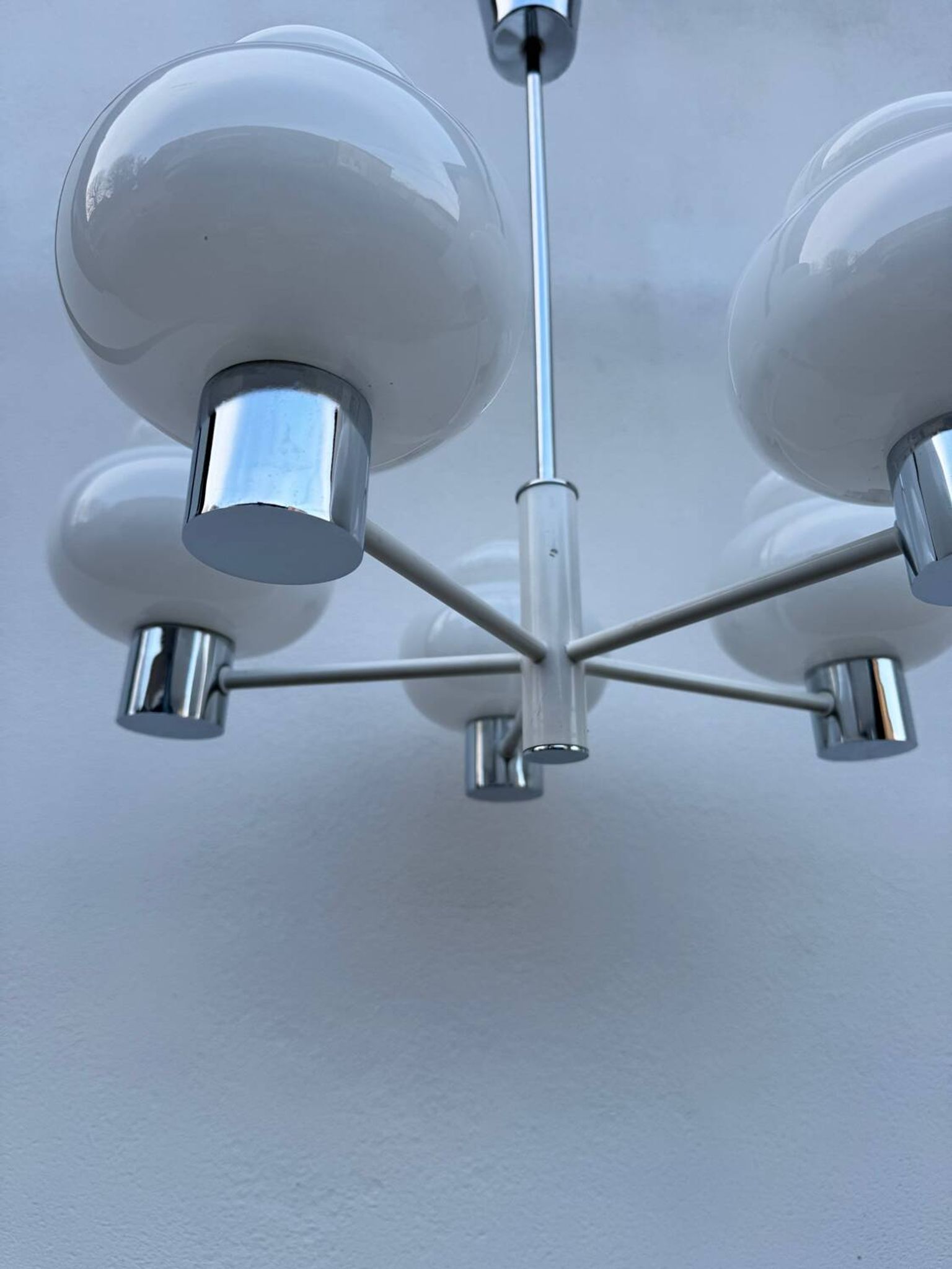Lustre Space Age opaline chrome années 70