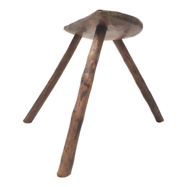 Tabouret tripode brutaliste bois massif demi rond