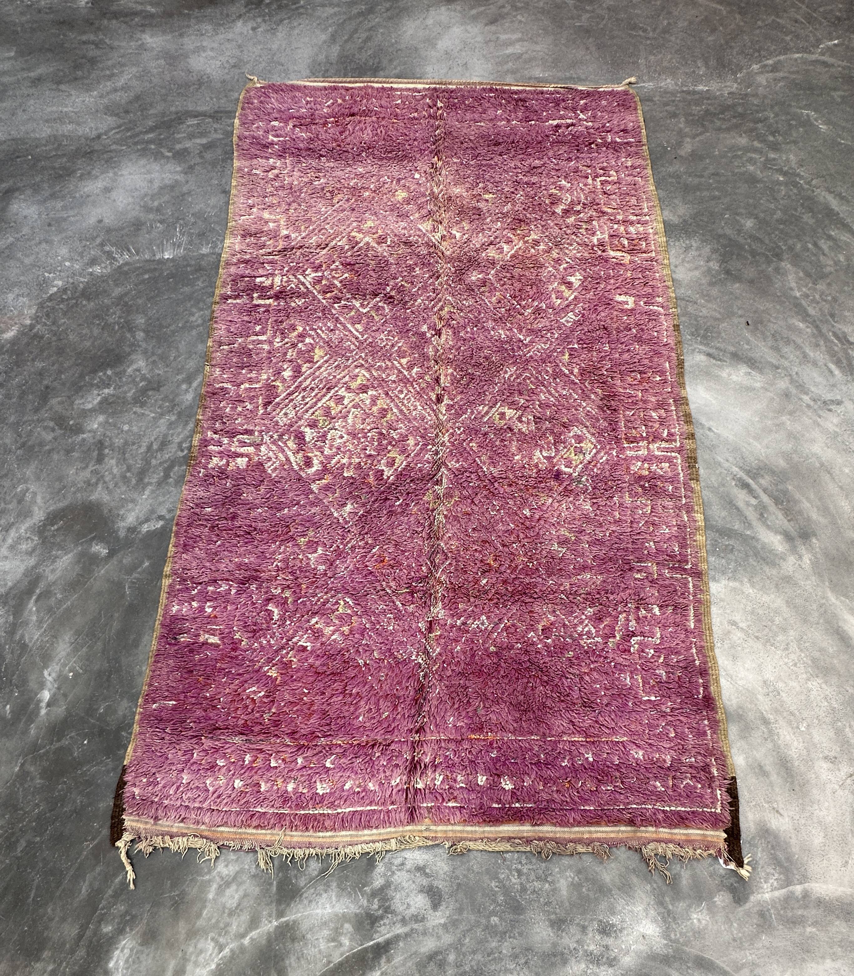 Moroccan rug Beni M'Guild purple - 325 x 183 cm