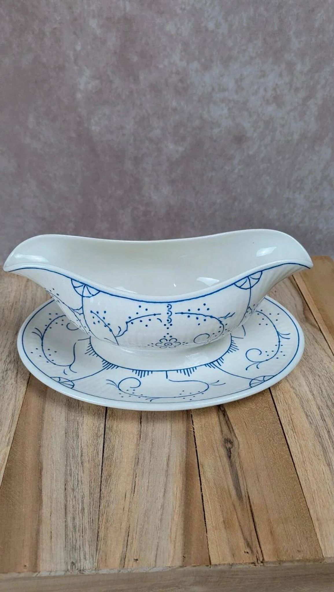 Saucière ancienne Boch décor bleu – charme campagne chic
