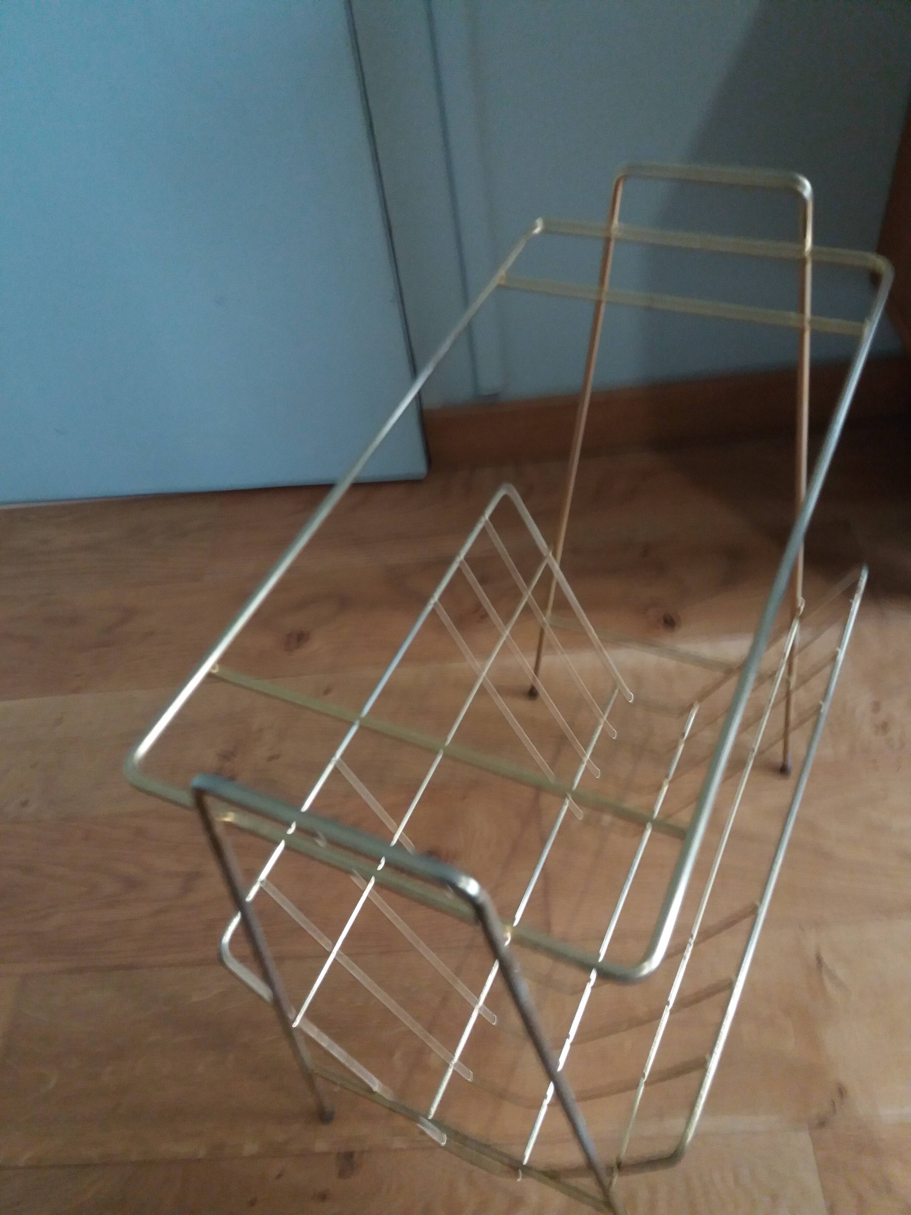 Saddle magazine holder