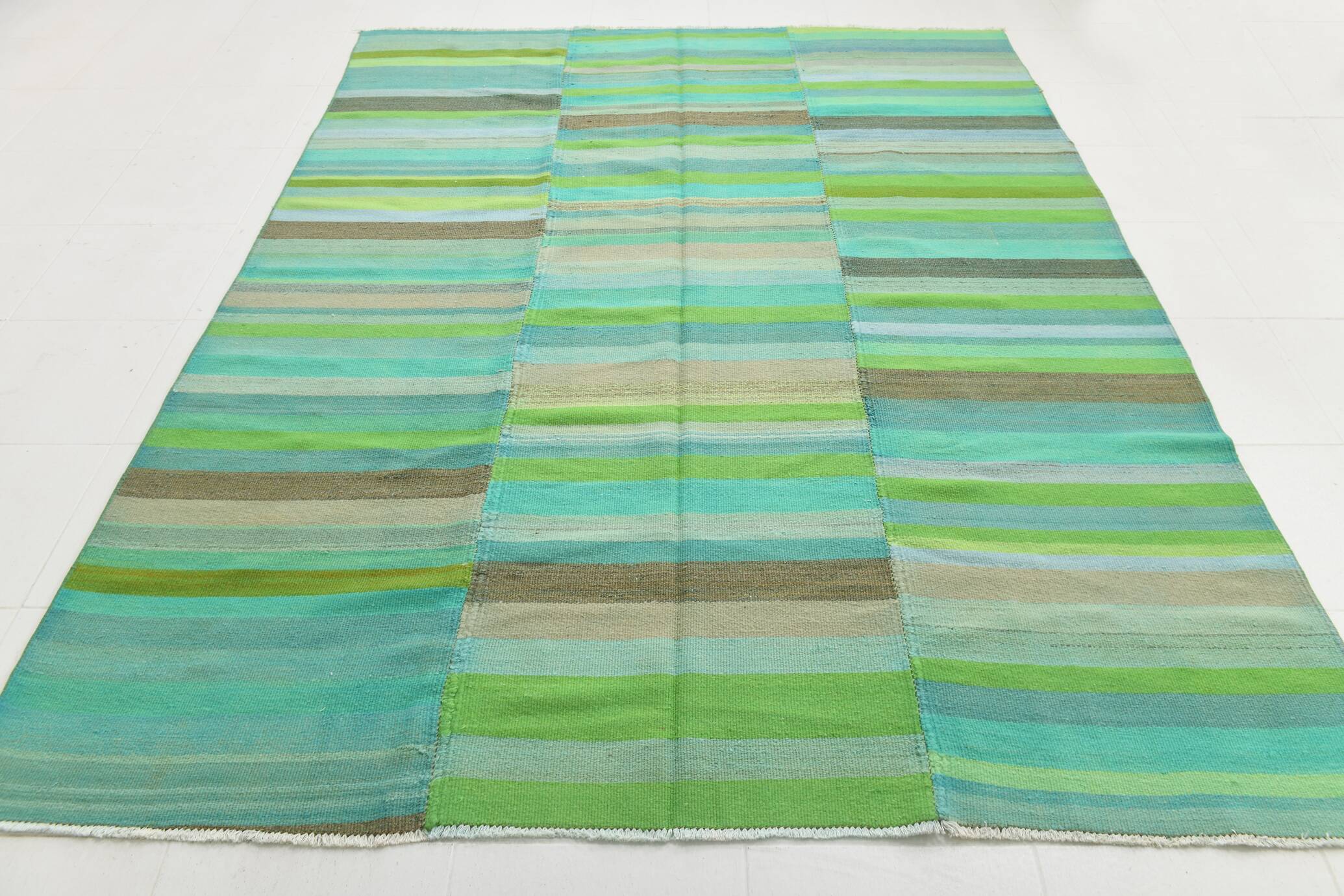 7x9 Shades Of Green Vintage Kilim Rug, 213x281Cm