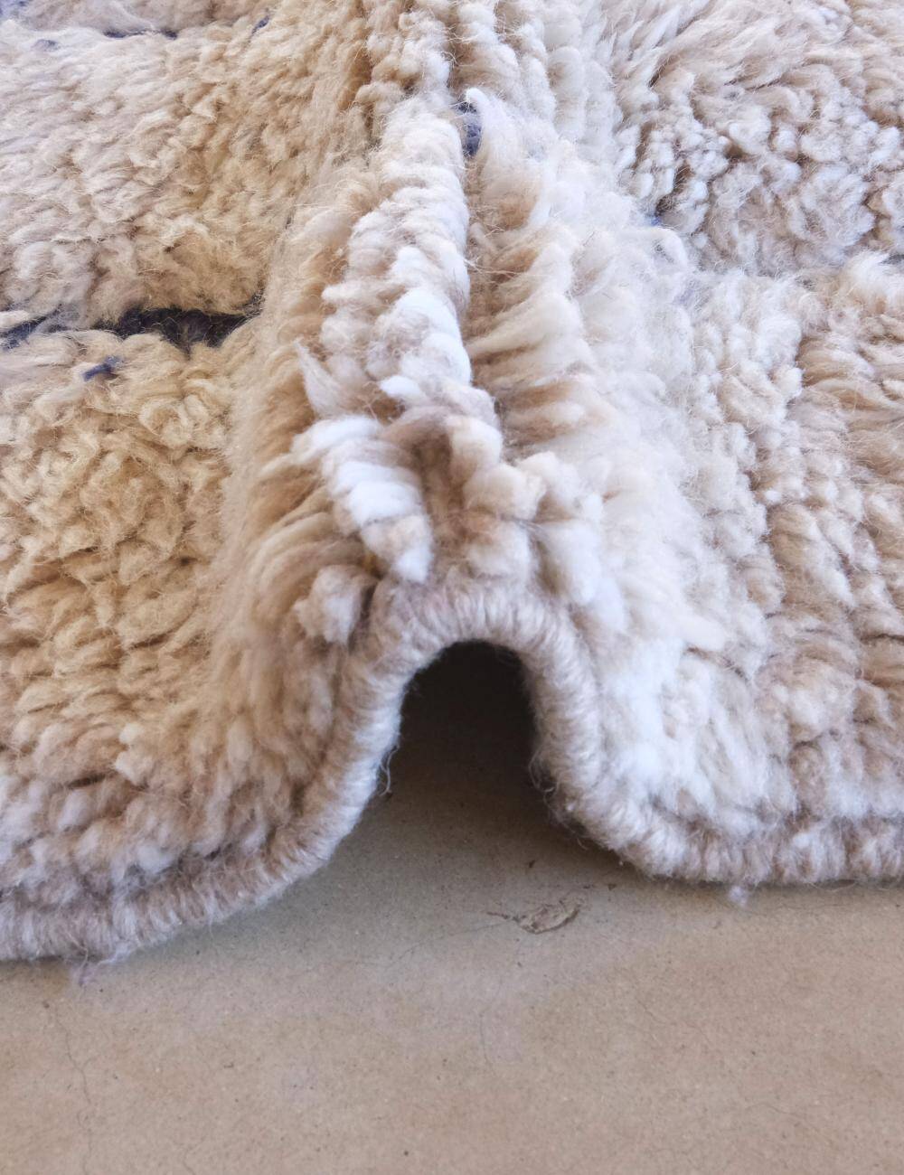 Small Beige Beni Ourain Rug - 130 x 94 cm