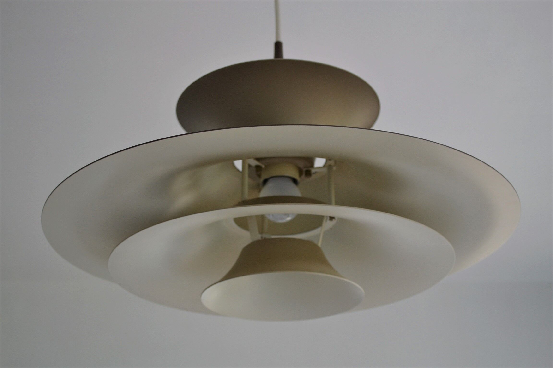 Suspension scandinave Radius pour Fog & Morup Eric Baslev Danemark