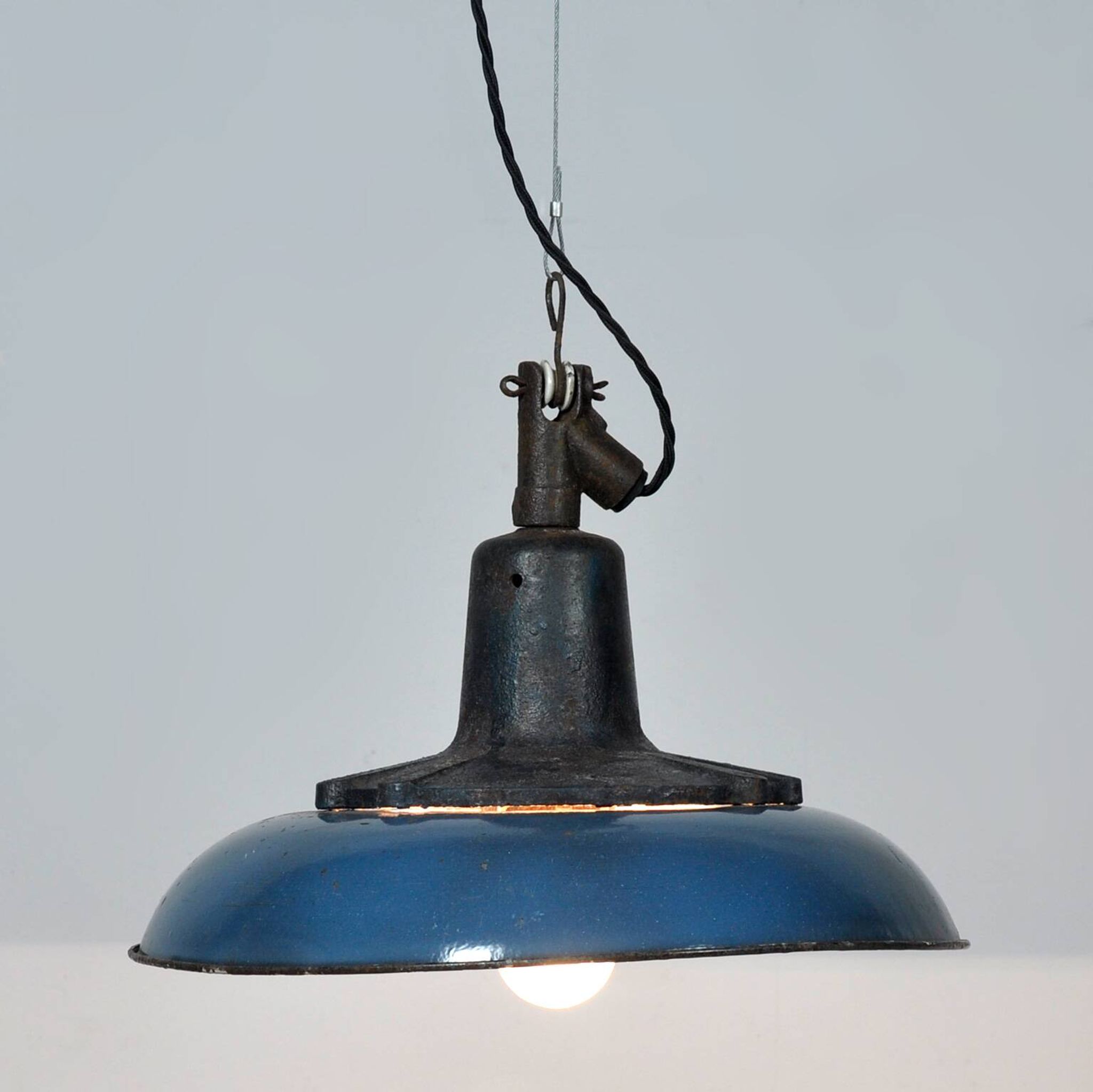 Industrial pendant lamp, 1950s