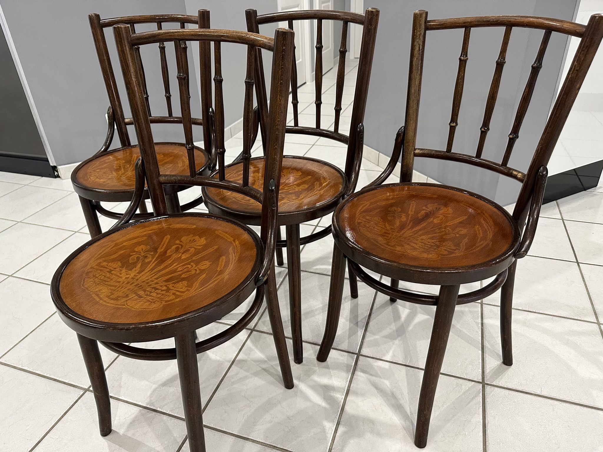 Set of 4 bentwood bistro chairs from the 1930s