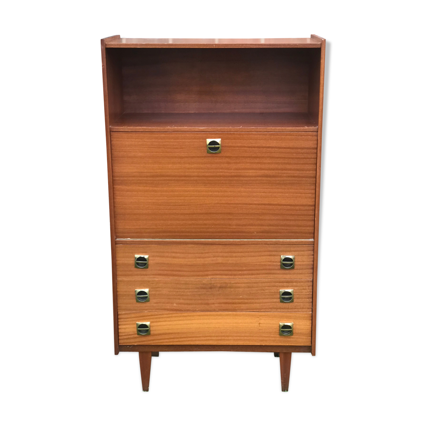 Vintage showcase