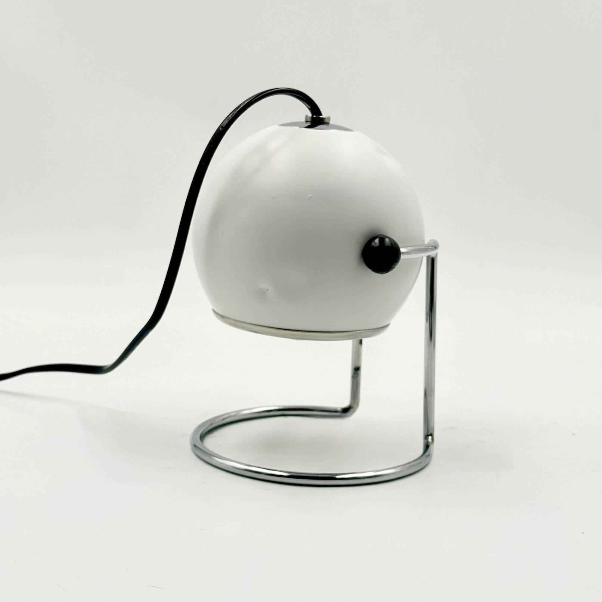 Lampe de table eyeball Targetti chrome design spatial Italie années 70