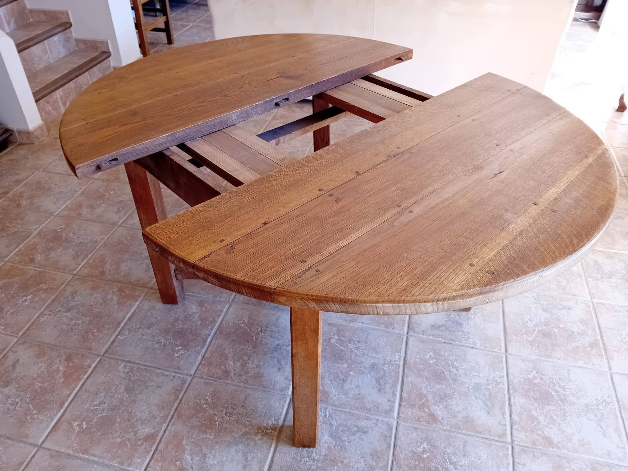 Oak table
