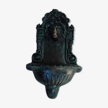 Cast-iron wall fountain decor lion head