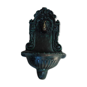 Cast-iron wall fountain decor lion head