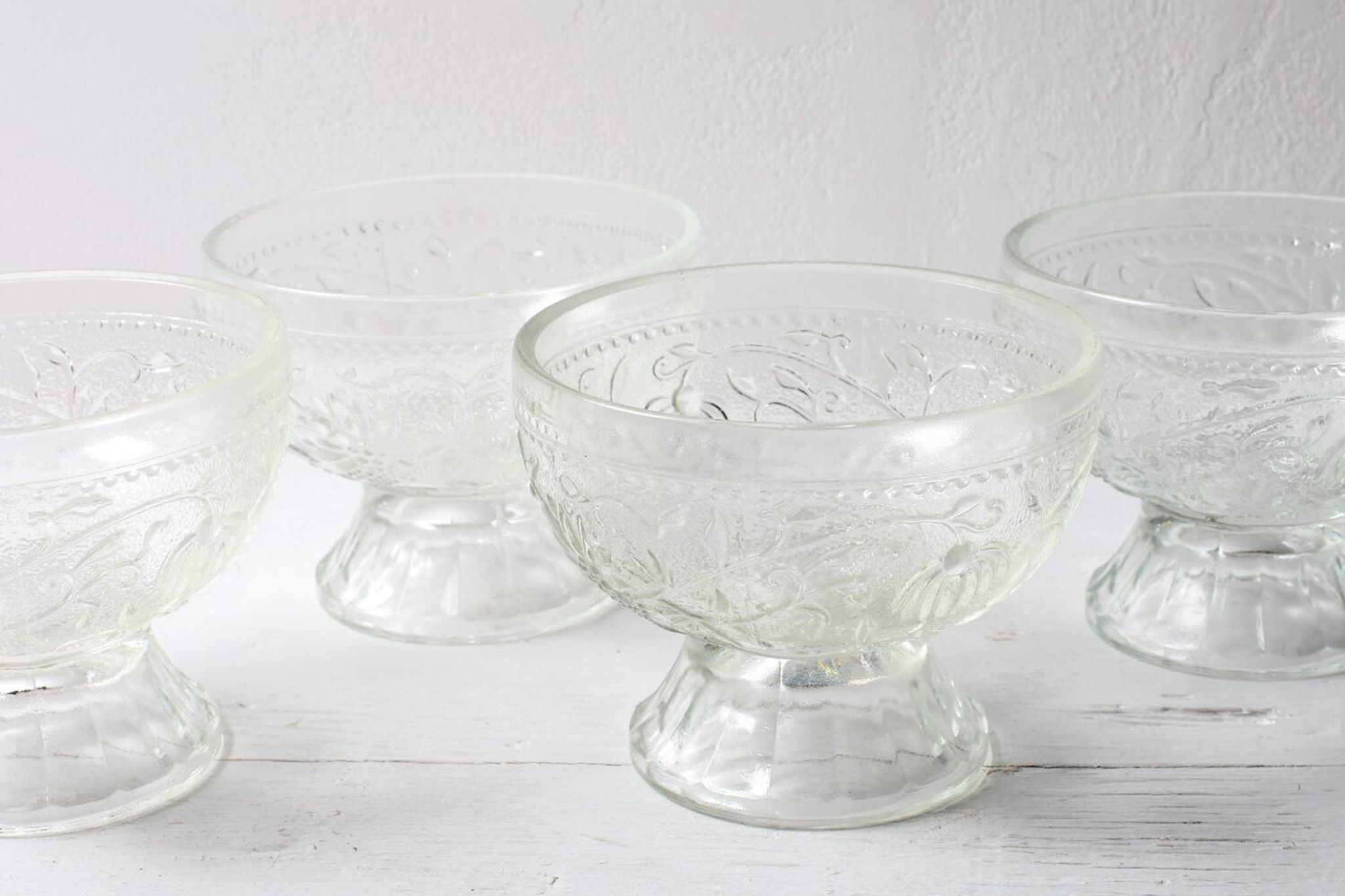 Set of 4 Vintage Pressed Glass Dessert Bowls Cibulak by Pavel Panek / 1977