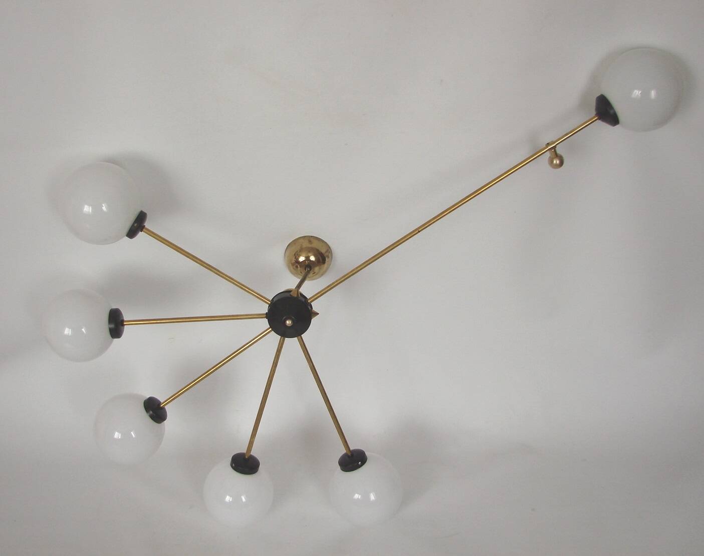 Chandelier vintage Stilnovo des années 60 en laiton et verre, 6xE14.