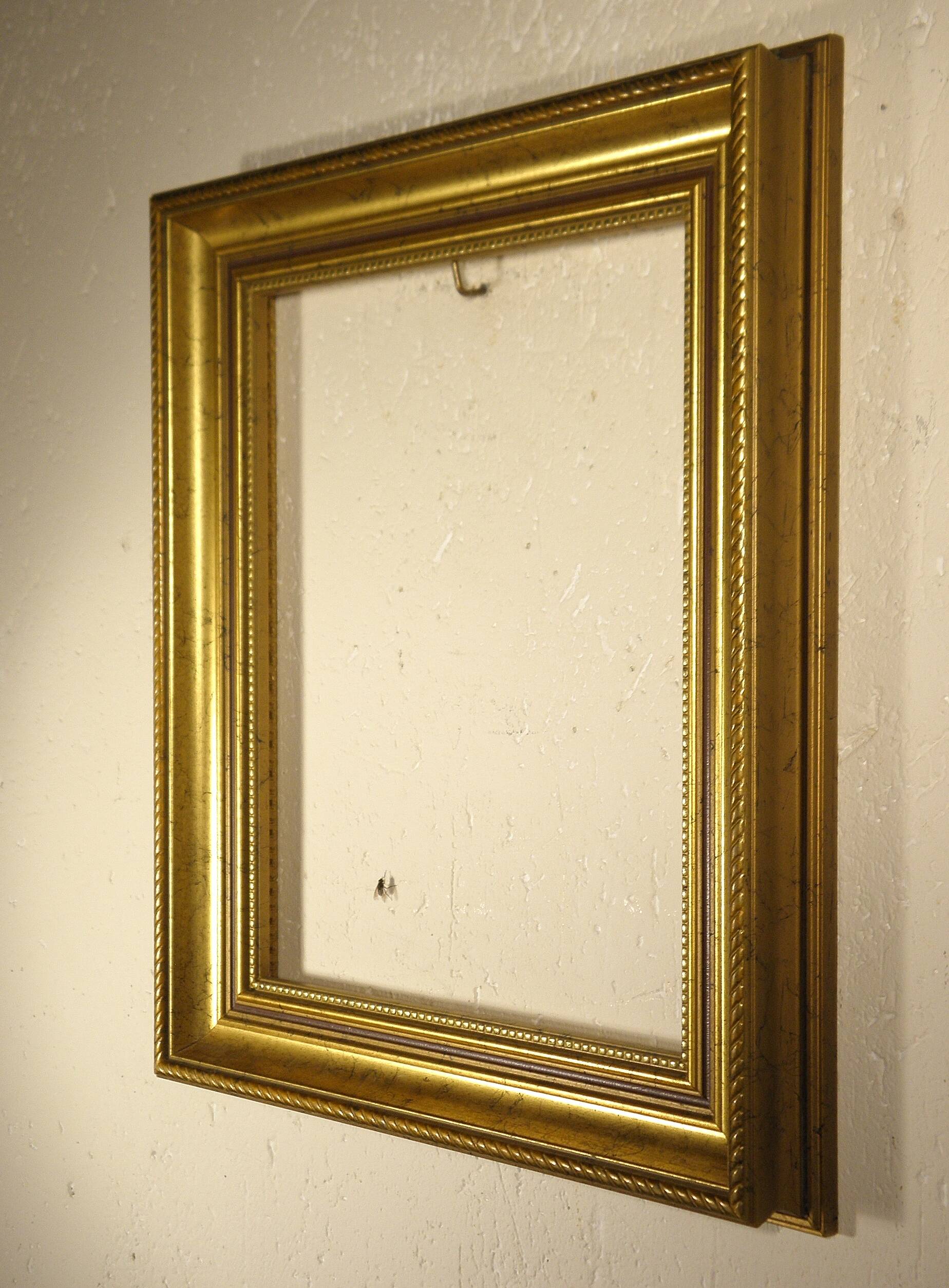 Cadre en bois doré 39 x 33