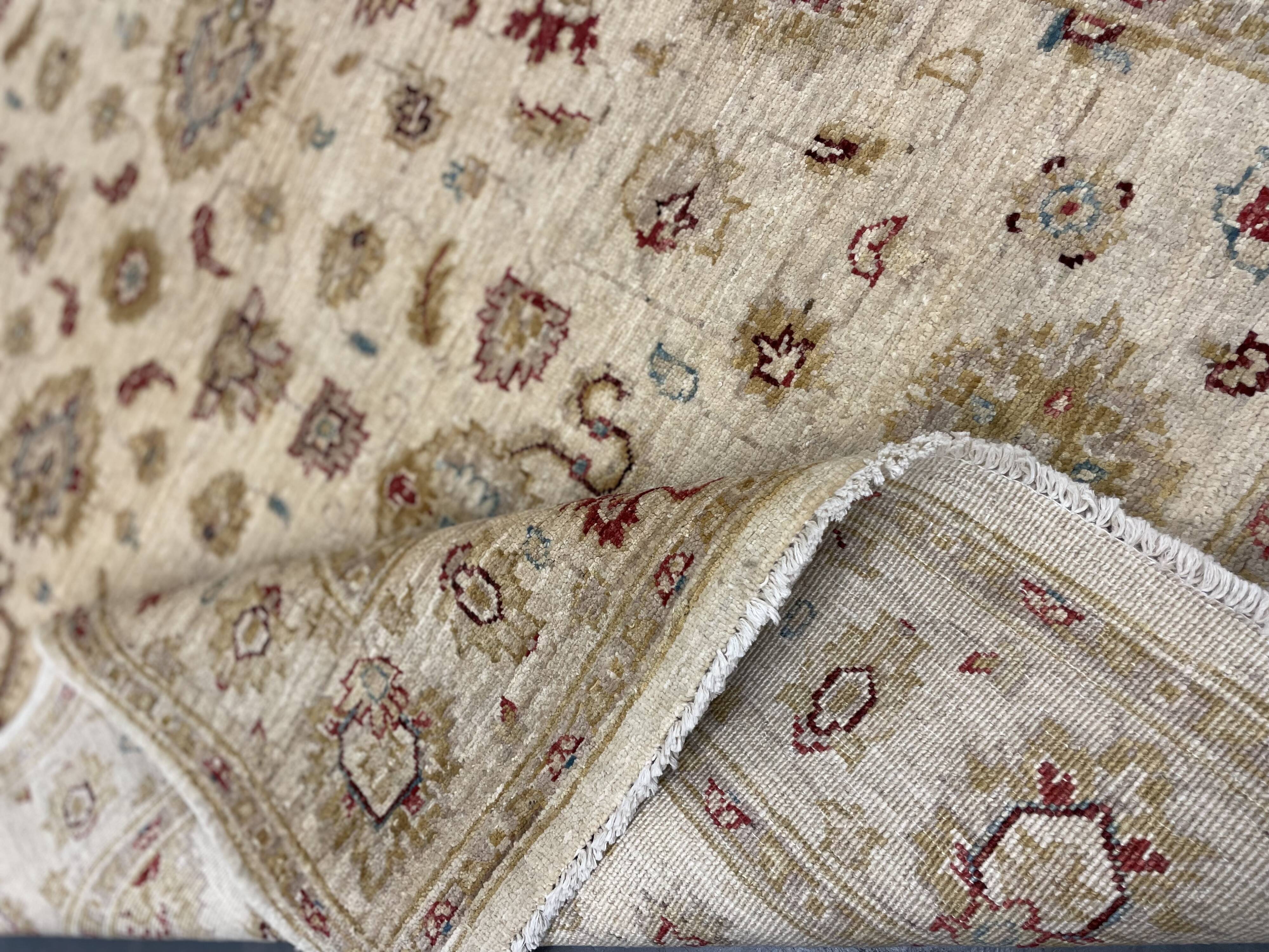 Cream Wool Area Rug, Handwoven Floral Carpet, Traditional Decor 190x128cm